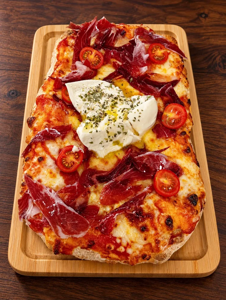 Pinsa Jamón Ibérico y Burrata