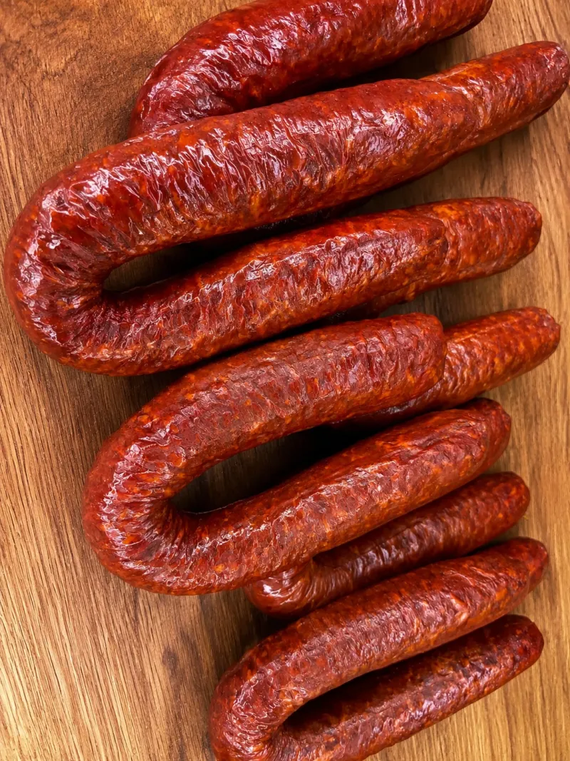 Embutidos y chorizos gallegos curados